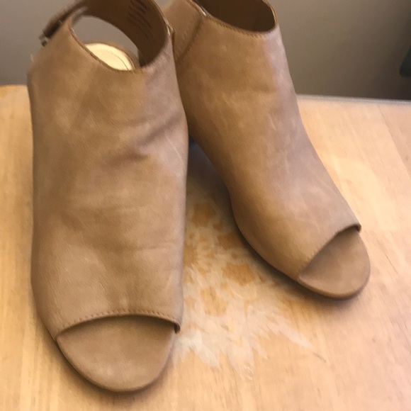 Women’s wedge heels shoes - Picture 2 of 4